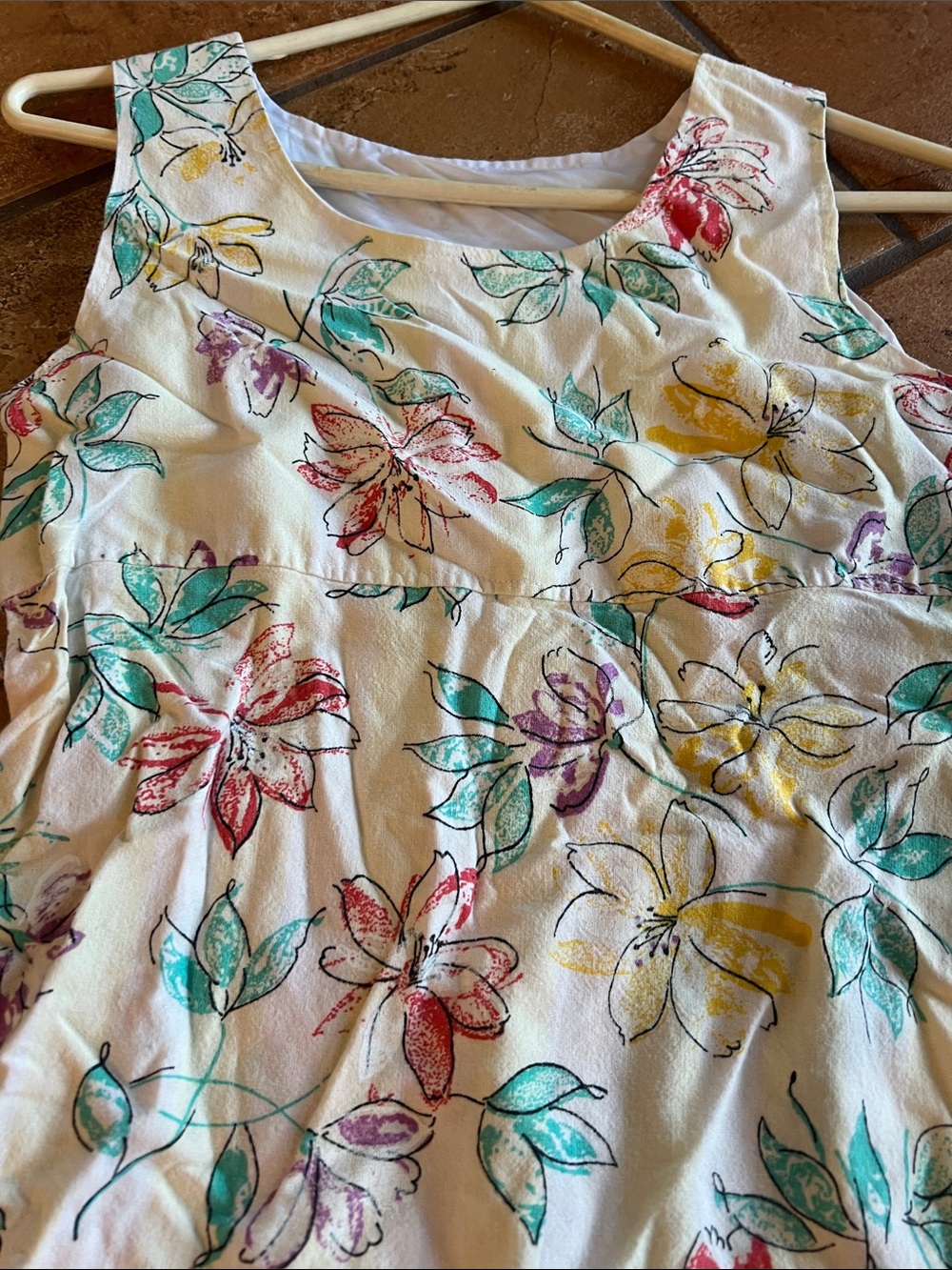 VINTAGE FLORAL SLEEVELESS DRESS - Picture 2 of 8